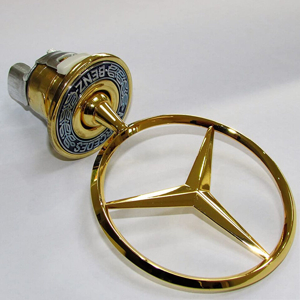 Mercedes guld emblem